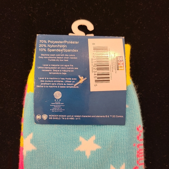 Wonder Woman Pink and Blue Socks - Picture 4 of 4